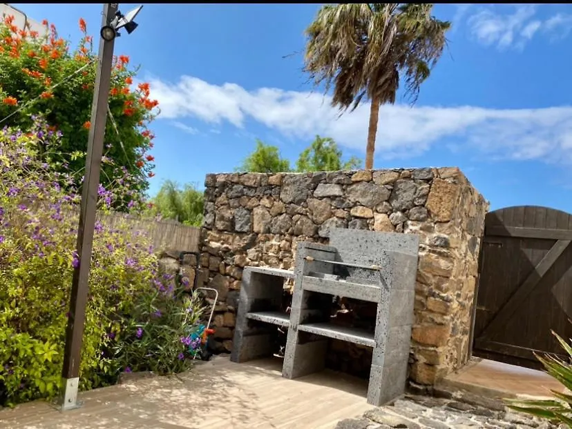 Casa Yukka Villa With Heated Pool Lajares
